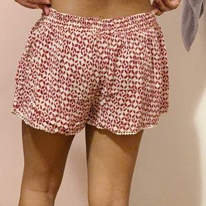 Im selling these supper comfortable red shorts